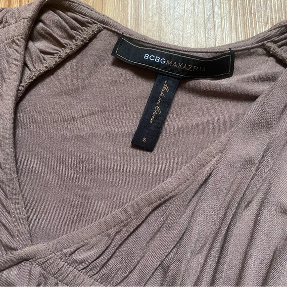 BCBG ruched taupe mini dress - Picture 3 of 3